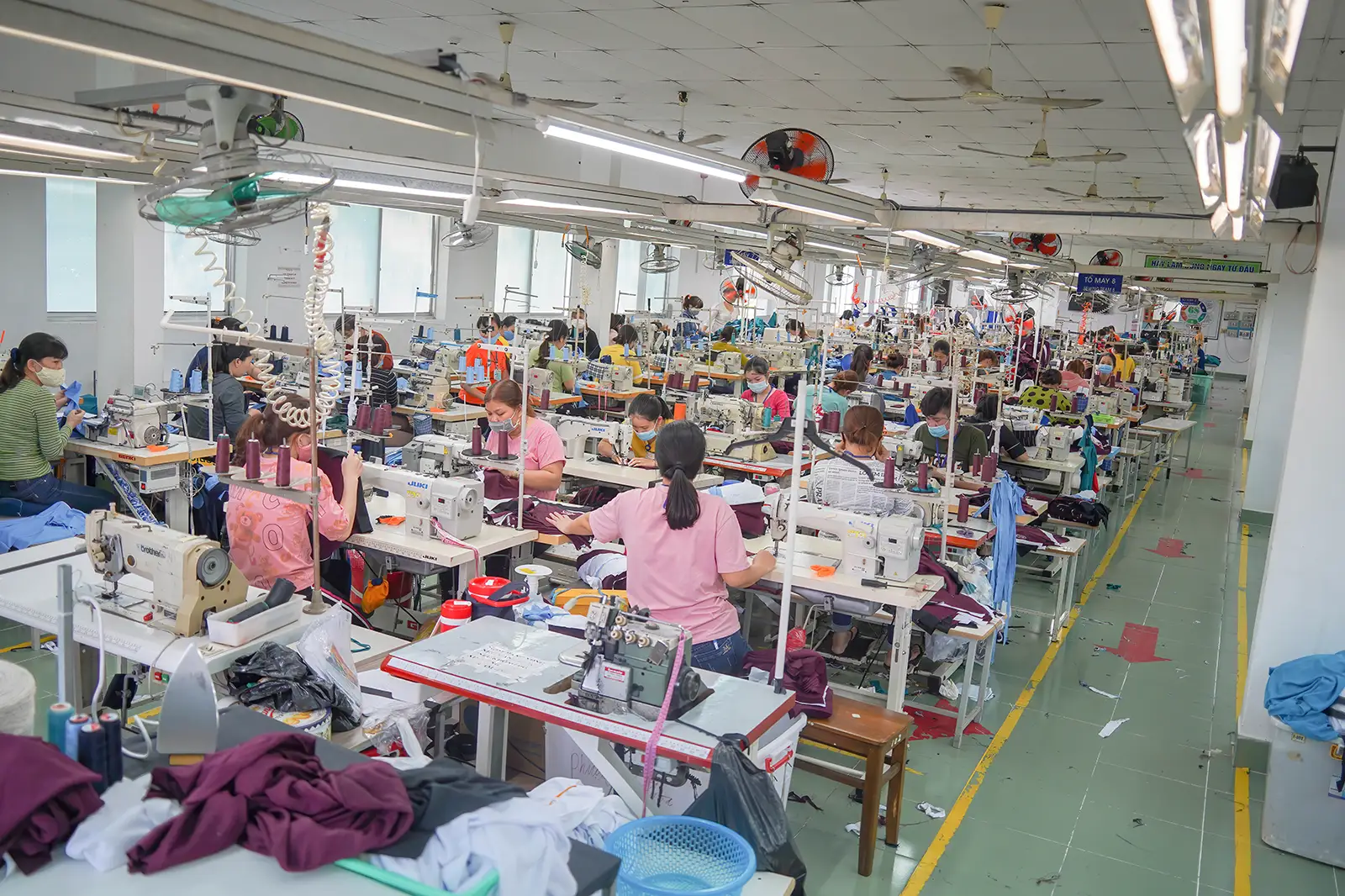 สายการผลิตตัดเย็บ A.L.A. Knitting